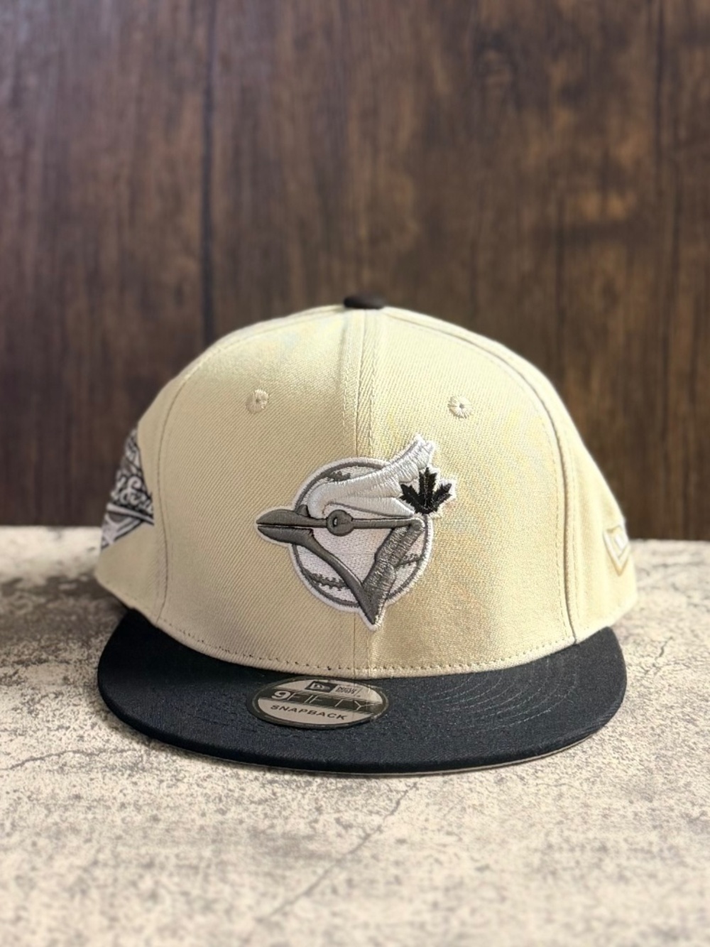 New Era 9FIFTY Toronto Blue Jays 1993 World Series Side Patch Tan Black Snapback